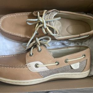 Size 8 Women’s Sperry’s